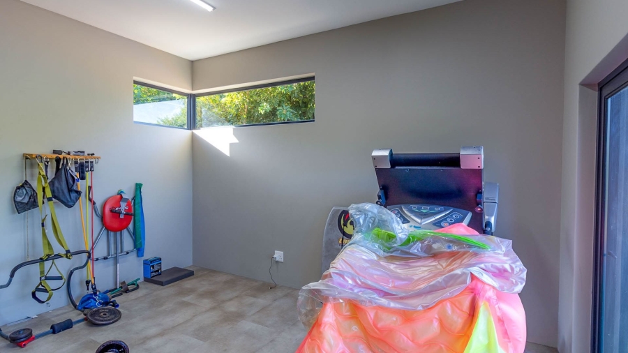 9 Bedroom Property for Sale in Onrus Western Cape